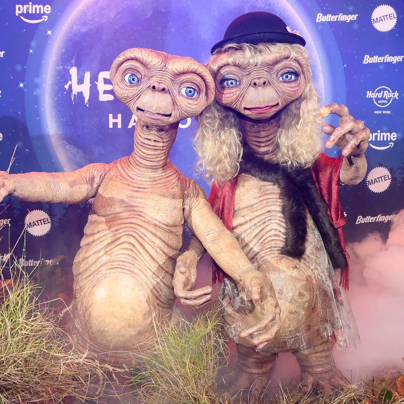 Tom Kaulitz and Heidi Klum as E.T. (pic. Mike Coppola/Getty Images)